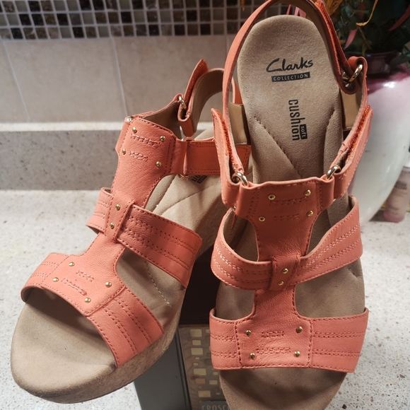 Clarks Shoes - CLARKS WOMEN'S ANNADEL IVORY ORCHID CORAL 8.5M